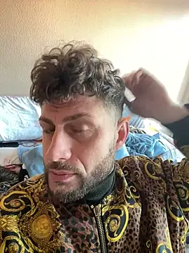 Snapshot of michifolli92 chatting on 03.03.25 michifolli92 online show from 03.03.25