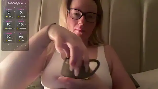 redheadrosie69 online show from 02.26.25