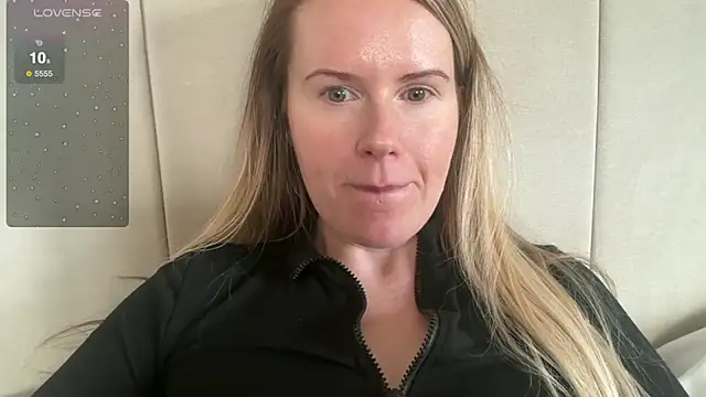 redheadrosie69 online show from 02.26.25