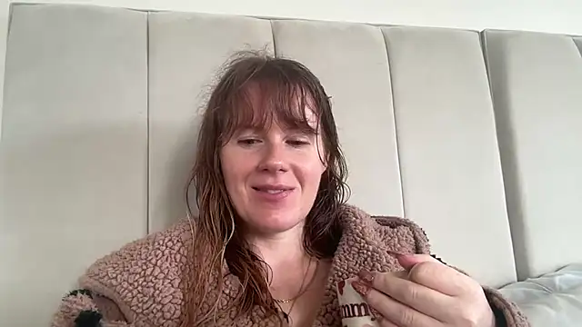 redheadrosie69 online show from 10.13.25