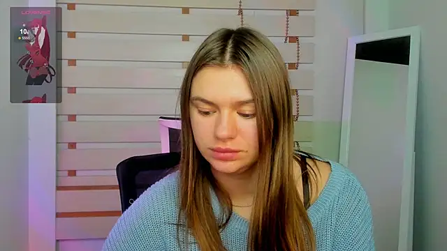 Josephine Kiss online show from 12.05.24