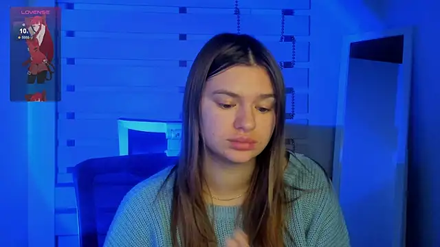 Josephine Kiss online show from 12.05.24