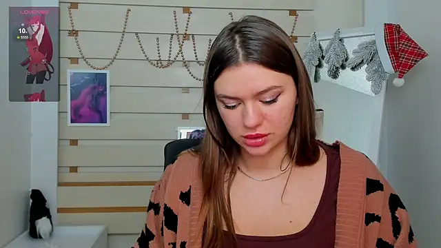 Josephine Kiss online show from 12.13.24