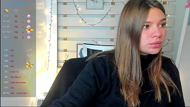 Snapshot of Josephine_Kiss chatting on 10.03.25 Josephine Kiss online show from 10.03.25