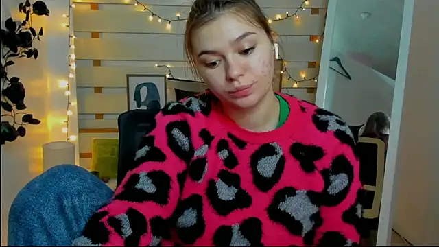 Josephine Kiss online show from 02.25.26