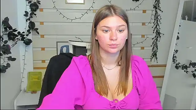 Snapshot of Josephine_Kiss chatting on 05.06.26 Josephine Kiss online show from 05.06.26