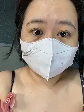 ninini92 online show from 02.15.25