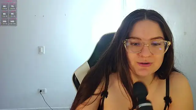 livgomez online show from 02.06.26