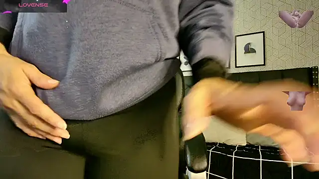 Snapshot of sussy__stone chatting on 01.03.25 sussy stone online show from 01.03.25