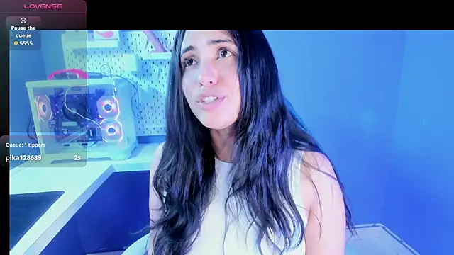 Danna 777  online show from 10.29.25