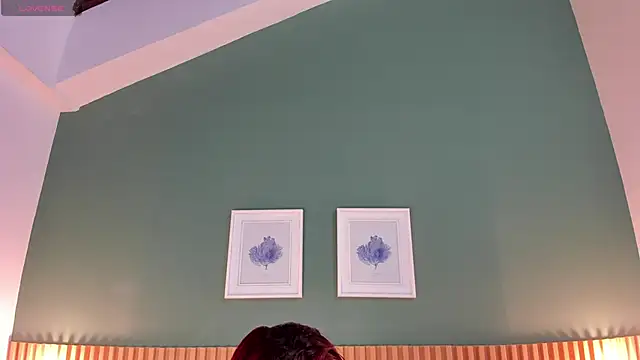  anavictoria  online show from 01.20.25