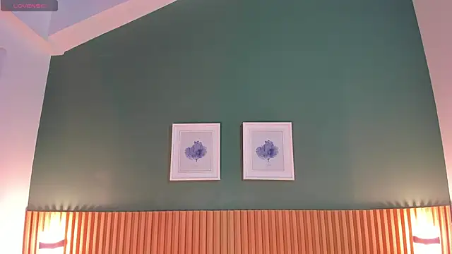  anavictoria  online show from 01.22.25