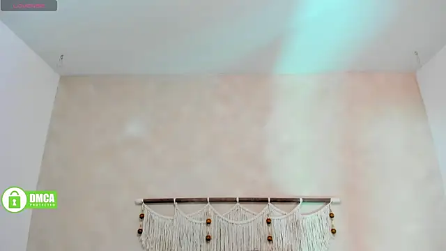  anavictoria  online show from 09.15.25