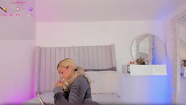 Snapshot of Shelynna_azzul chatting on 06.06.26 Shelynna azzul online show from 06.06.26