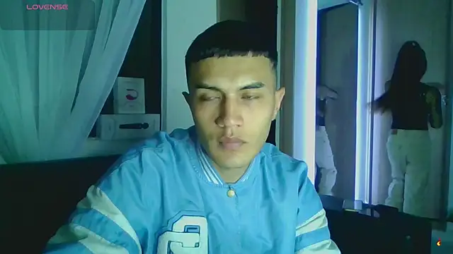 Tifanny Sweett online show from 12.21.25