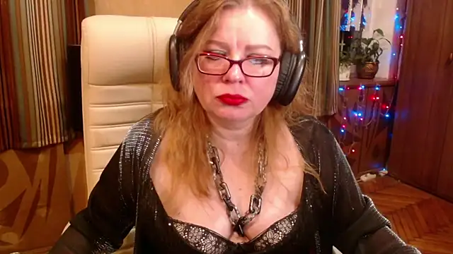 Miss Tress online show from 11.15.25