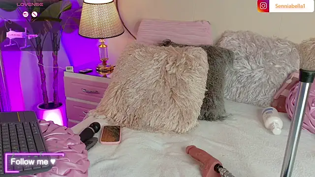 SenniaBella online show from 02.11.26