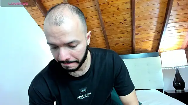 Snapshot of Tom_Bailey chatting on 09.20.25 Tom Bailey online show from 09.20.25