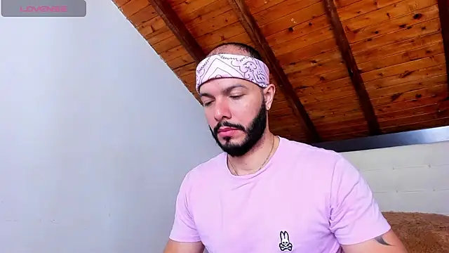 Snapshot of Tom_Bailey chatting on 09.22.25 Tom Bailey online show from 09.22.25