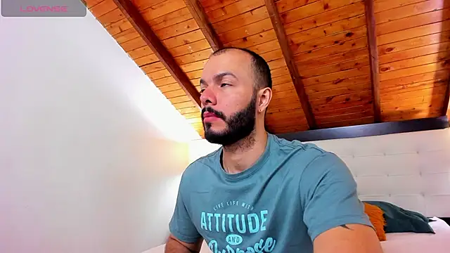 Snapshot of Tom_Bailey chatting on 09.30.25 Tom Bailey online show from 09.30.25