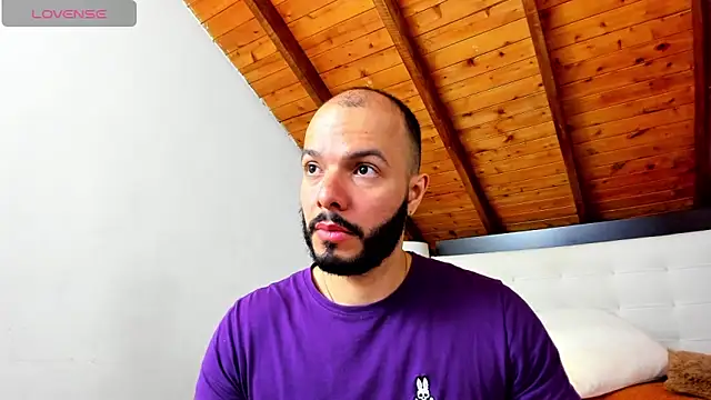 Snapshot of Tom_Bailey chatting on 10.06.25 Tom Bailey online show from 10.06.25