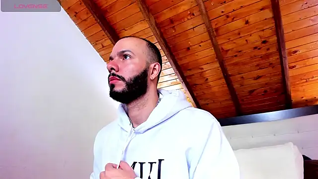 Snapshot of Tom_Bailey chatting on 10.09.25 Tom Bailey online show from 10.09.25