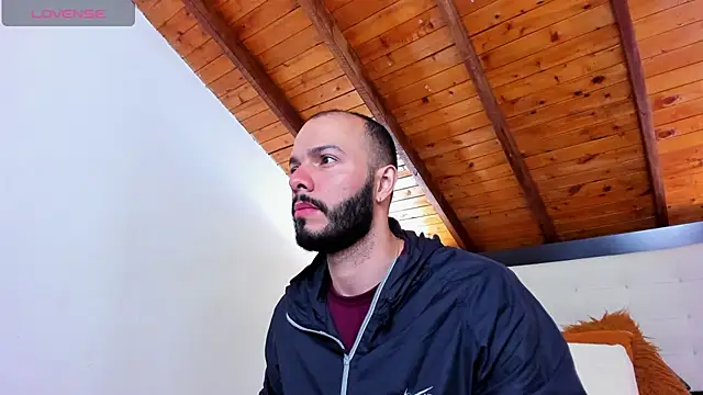 Snapshot of Tom_Bailey chatting on 10.13.25 Tom Bailey online show from 10.13.25