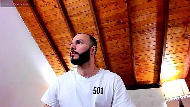 Snapshot of Tom_Bailey chatting on 11.01.25 Tom Bailey online show from 11.01.25