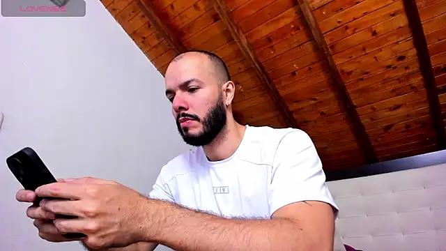 Tom Bailey online show from 03.24.26