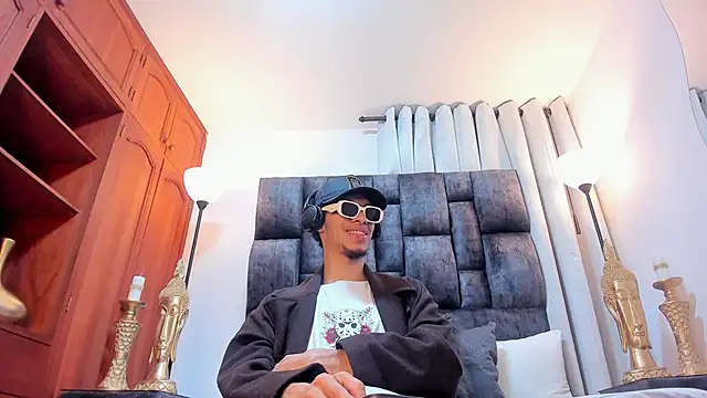 Snapshot of TomyMosterCock chatting on 12.05.24 TomyMosterCock online show from 12.05.24