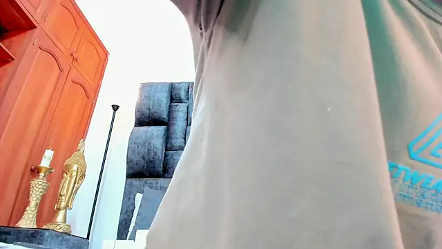 Snapshot of TomyMosterCock chatting on 12.21.24 TomyMosterCock online show from 12.21.24