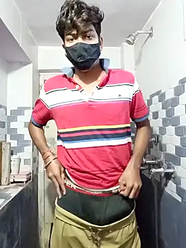 Snapshot of hotvarunrita chatting on 10.27.25 hotvarunrita online show from 10.27.25