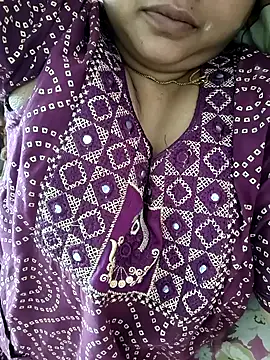 cuteyqueen online show from 10.10.25