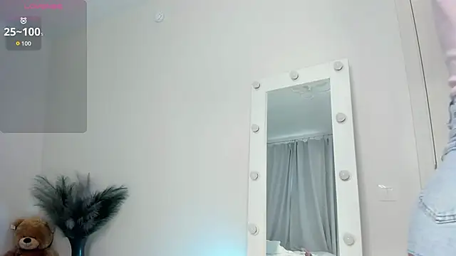 lookkeyhole online show from 09.16.25