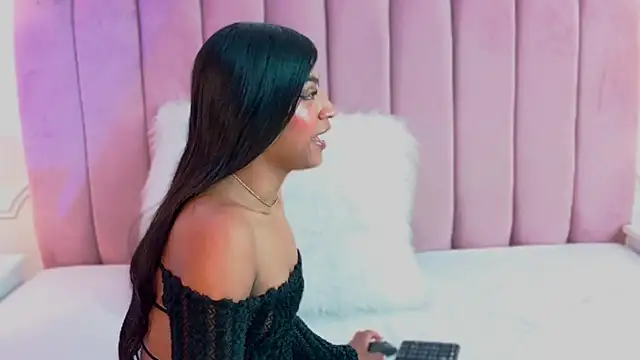 Snapshot of KimberlyCutee chatting on 06.20.26 KimberlyCutee online show from 06.20.26
