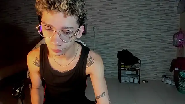 Snapshot of mateodeamjo chatting on 09.28.25 mateodeamjo online show from 09.28.25