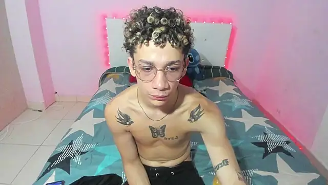 Snapshot of mateodeamjo chatting on 10.16.25 mateodeamjo online show from 10.16.25