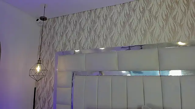 Snapshot of 1m_dalhia chatting on 11.13.25 1m dalhia online show from 11.13.25