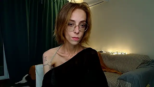 Snapshot of amber_quell_here chatting on 06.01.26 amber quell here online show from 06.01.26