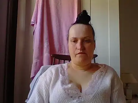  squirty cum lady  online show from 03.09.25