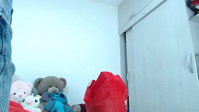 Amelia Debora Antonella online show from 11.01.25