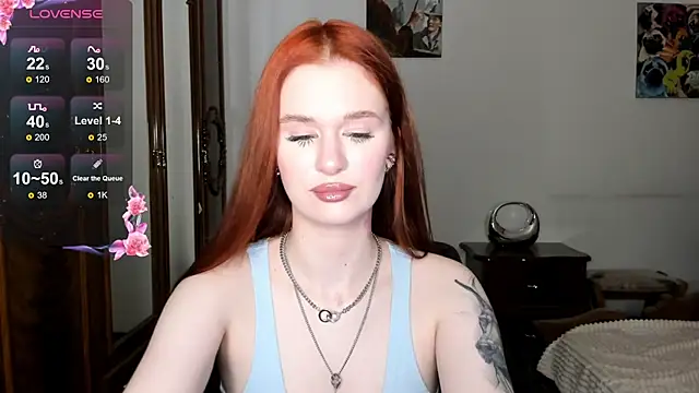 Snapshot of EmilySoul chatting on 02.02.25 EmilySoul online show from 02.02.25