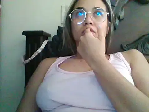 trianabell online show from 01.17.25