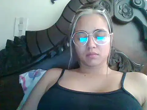 trianabell online show from 01.21.25