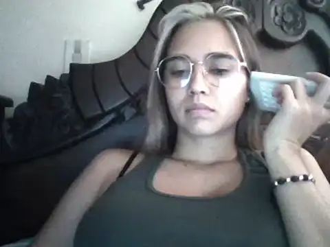 trianabell online show from 02.12.25