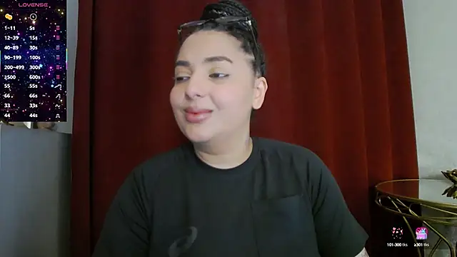 Snapshot of BustyAllyy chatting on 10.12.25 BustyAllyy online show from 10.12.25