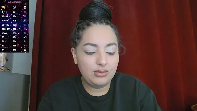 Snapshot of BustyAllyy chatting on 10.24.25 BustyAllyy online show from 10.24.25