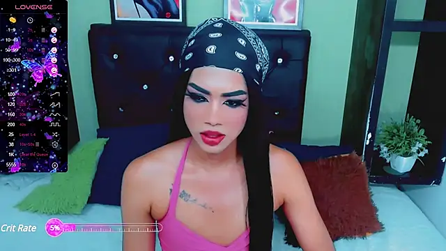 Snapshot of Amanda_bigx chatting on 12.19.24 Amanda bigx online show from 12.19.24