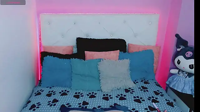 Snapshot of Amanda_bigx chatting on 09.18.25 Amanda bigx online show from 09.18.25