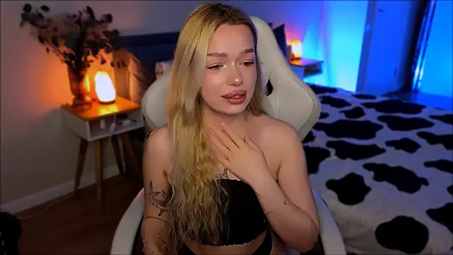 Lily Yin online show from 07.05.26